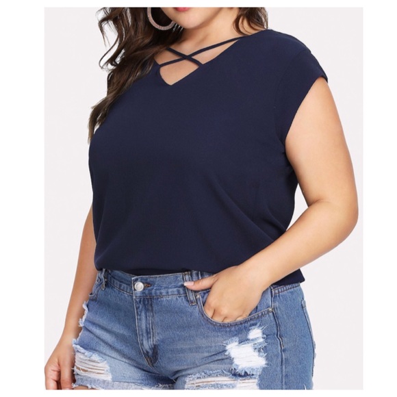 ➕Navy Criss-Cross Front Top - Picture 4 of 7